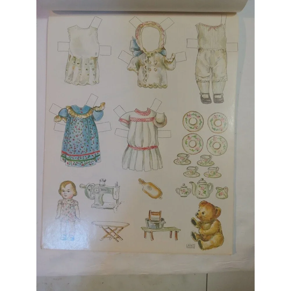 Vintage Old Fashioned Cut Out  Paper Dolls Book
